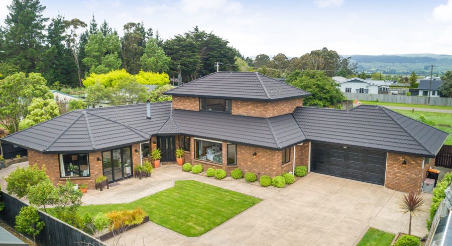  at 7 Alpine Grove, Kelvin Grove, Palmerston North