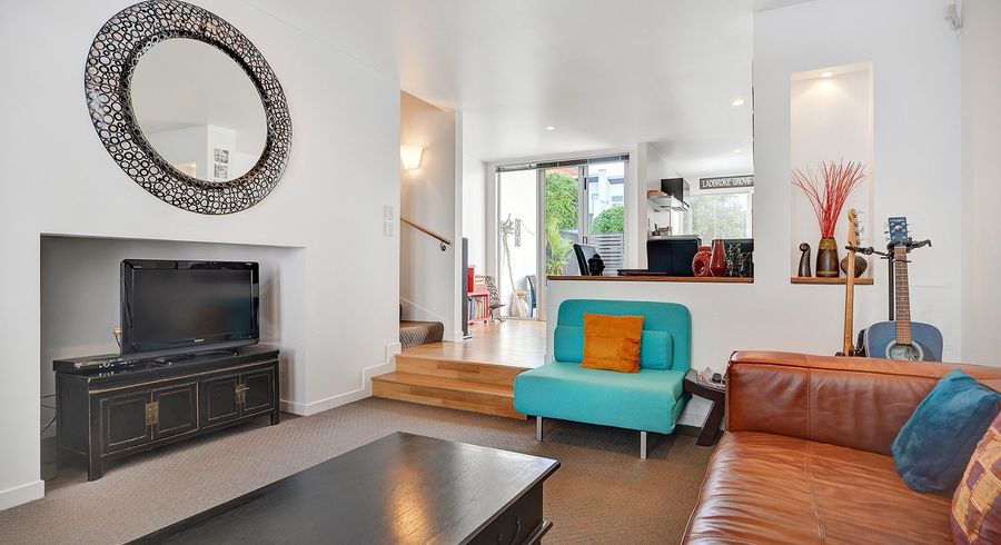  at 7 Fisher Point Drive, Freemans Bay, Auckland City, Auckland