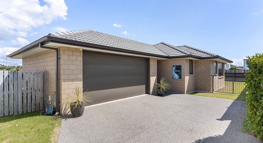  at 32 Te Hare Piahana Way, Papamoa Beach, Tauranga, Bay Of Plenty