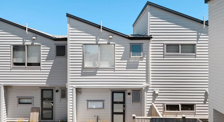  at 1B Sirius Place, Botany Downs, Manukau City, Auckland