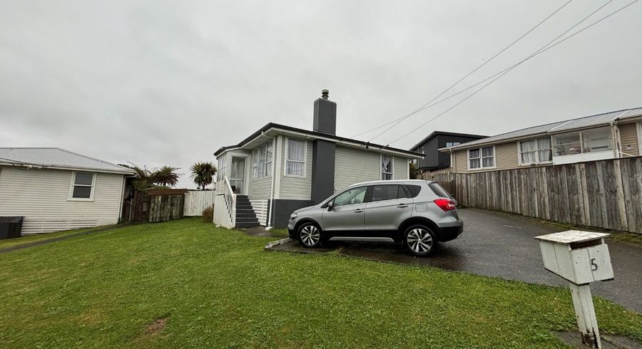  at 5 Te Puke Street, Titahi Bay, Porirua, Wellington