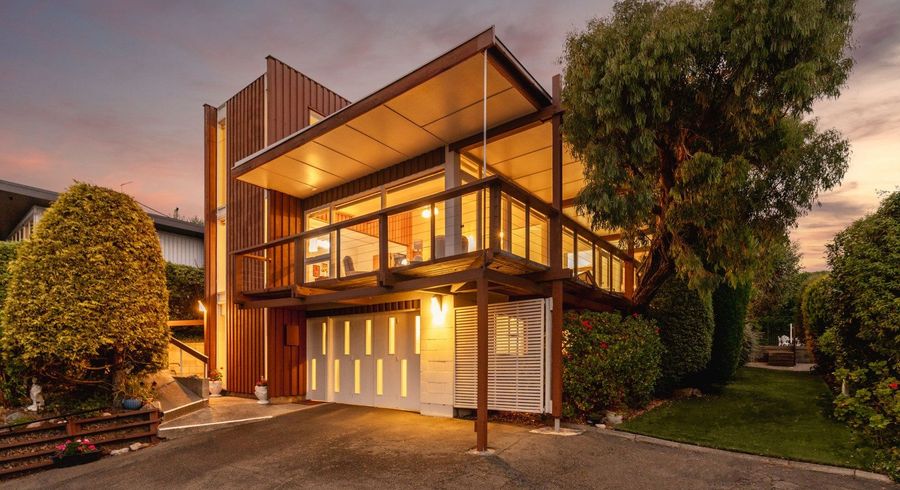  at 4 Michael Avenue, Mount Pleasant, Christchurch