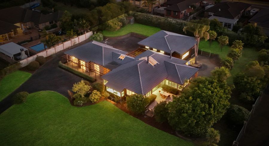  at 18 Burgundy Park Avenue, Henderson, Auckland