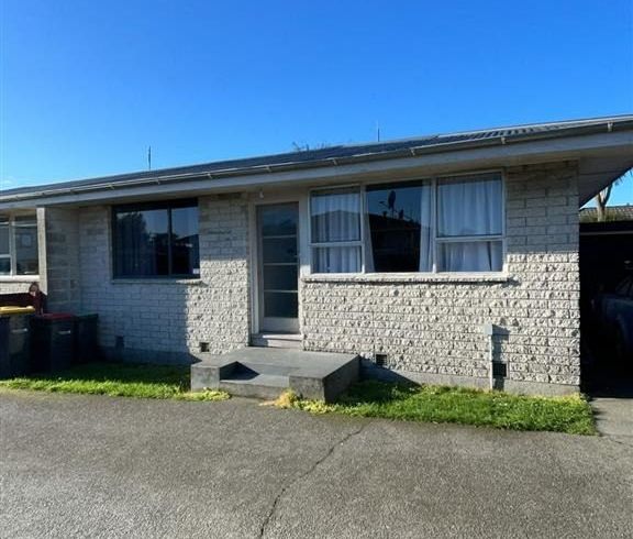  at 2/15 Elizabeth Street, Riccarton, Christchurch