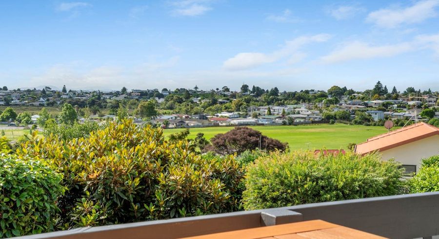  at 8 Cynthia Place, Bellevue, Tauranga, Bay Of Plenty