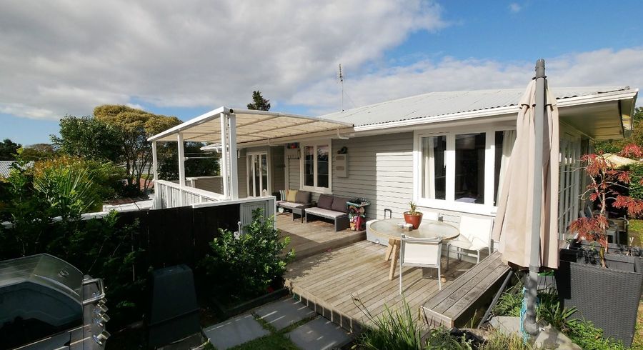  at 2/71 Gardner Avenue, New Lynn, Waitakere City, Auckland