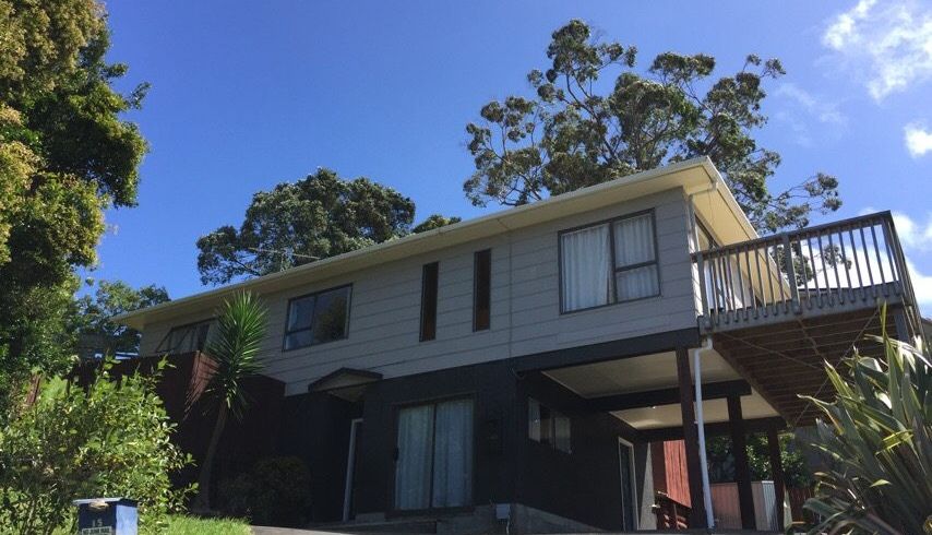  at 15 Glenvale Place, Glenfield, North Shore City, Auckland