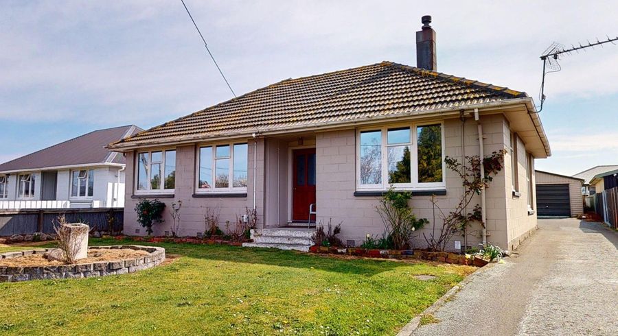  at 13 Bird Street, Hampstead, Ashburton