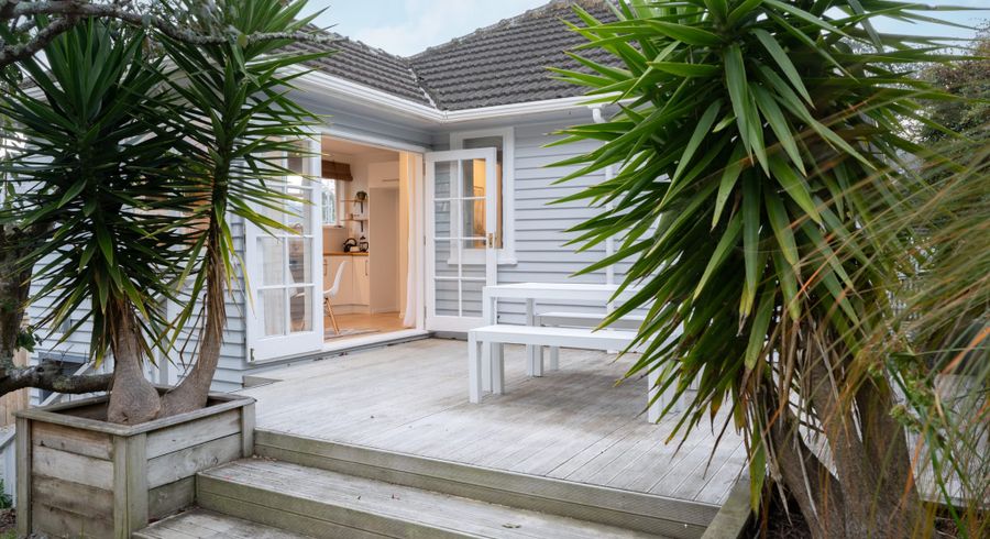  at 28 Dimock Street, Titahi Bay, Porirua