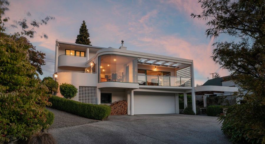  at 415 Peninsula Road, Kelvin Heights, Queenstown