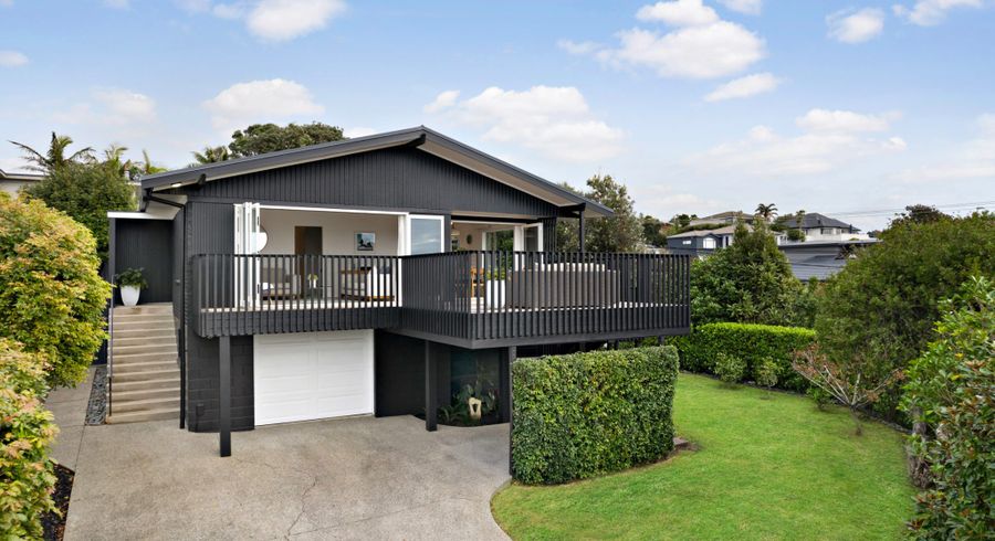  at 1 Kilduff Place, Mairangi Bay, North Shore City, Auckland