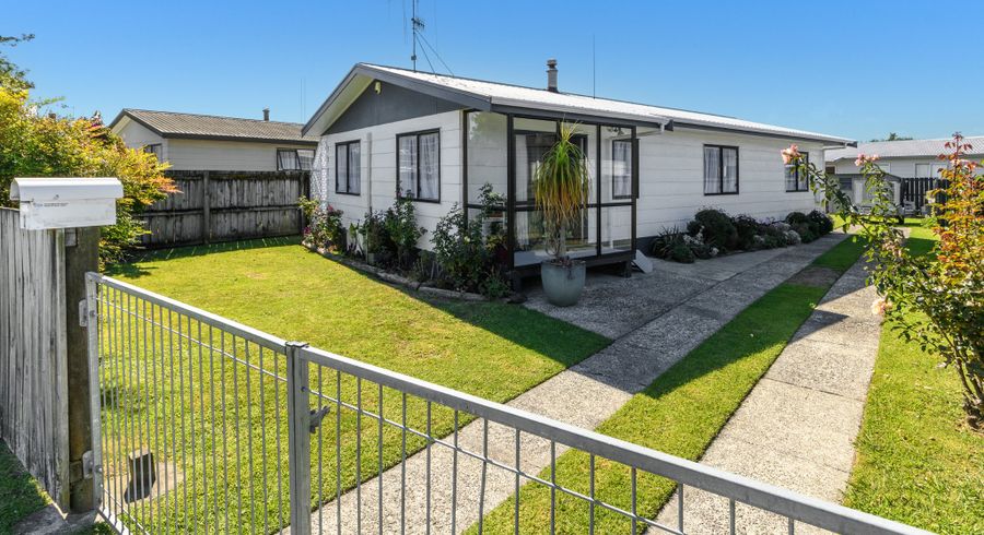  at 2 College Place, Poike, Tauranga, Bay Of Plenty