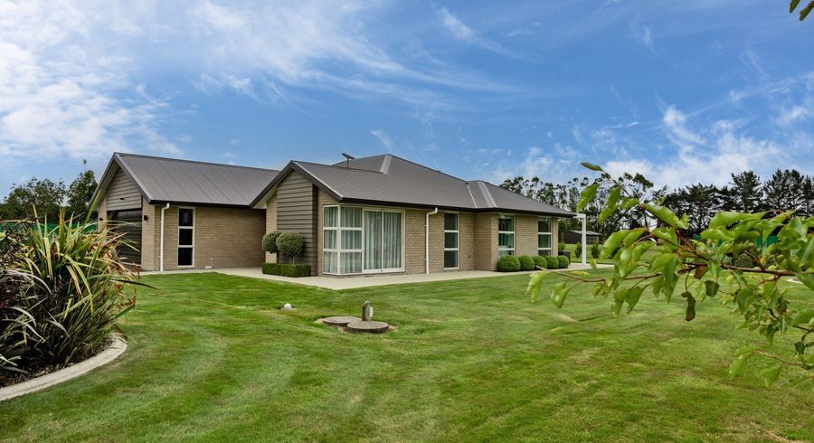  at 152 Moore Road, Lorneville, Invercargill, Southland