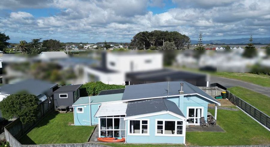  at 13 Barber Street, Foxton Beach, Foxton