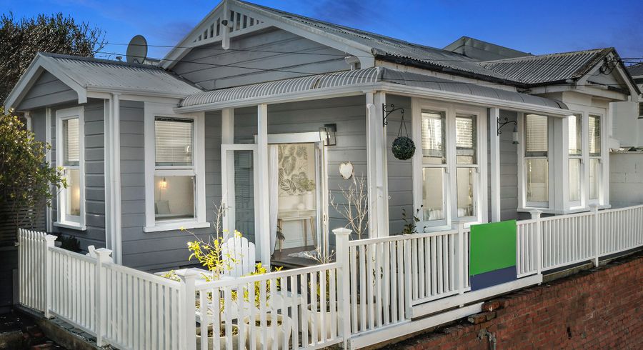  at 9 Dawson Street, Berhampore, Wellington