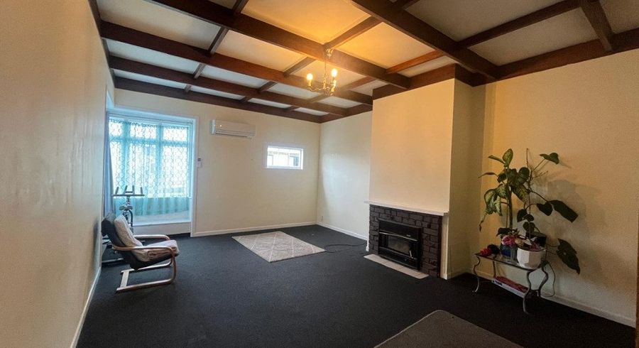  at 2/425 Great North Road, Henderson, Waitakere City, Auckland