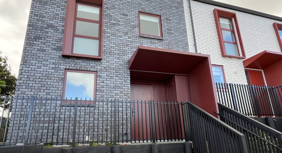  at 10 Maea Lane, Mount Roskill, Auckland City, Auckland