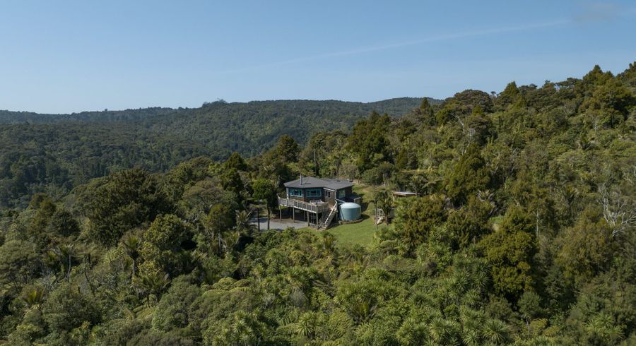  at 86 Anawhata Road, New Lynn