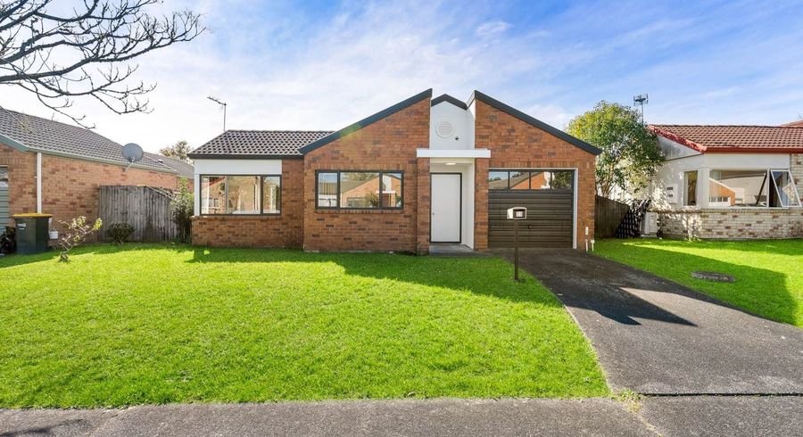  at 23 Kona Cresent, Henderson, Waitakere City, Auckland