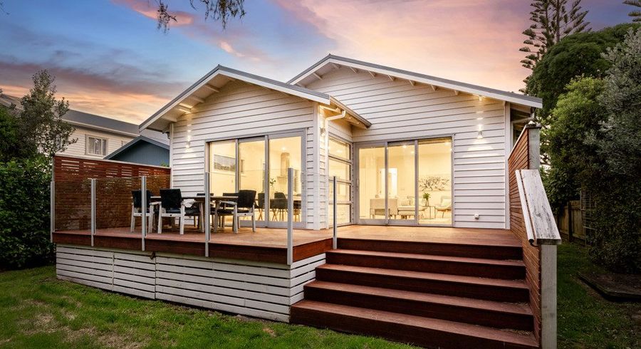  at 3 Steyne Avenue, Plimmerton, Porirua, Wellington