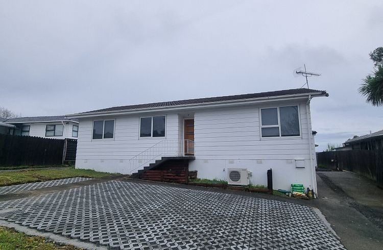  at 95 Everglade Drive, Totara Heights, Manukau City, Auckland