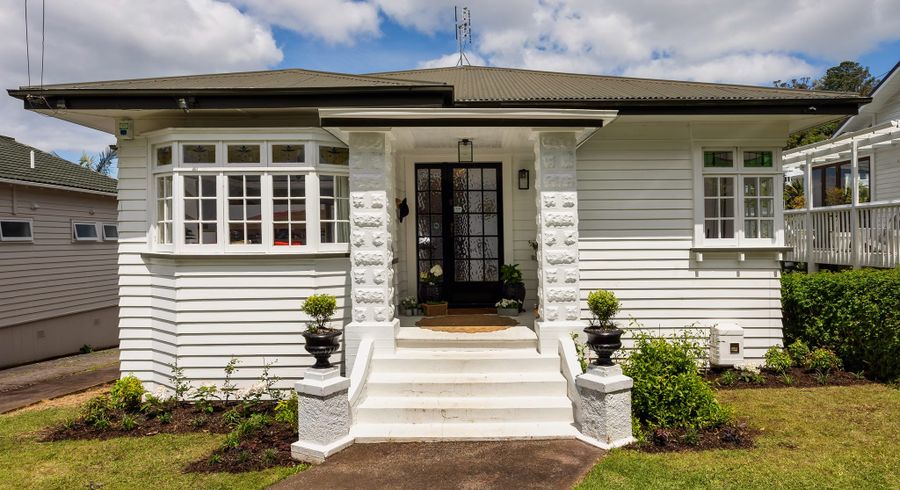  at 4 Summit Drive, Mount Albert, Auckland