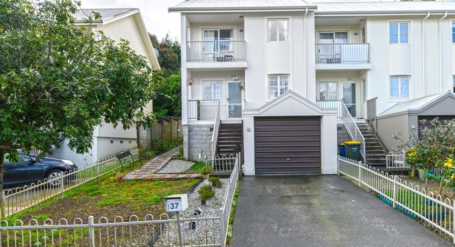  at 37 Winery Way, Henderson, Auckland