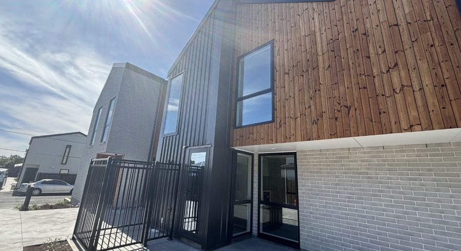  at 2/9 Chatham St, Addington, Christchurch City, Canterbury