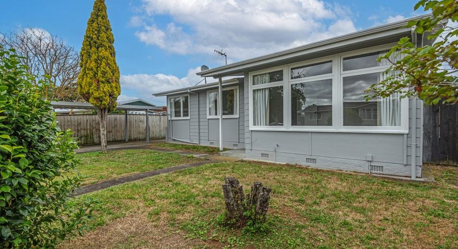  at 2 Charwell Place, Highbury, Palmerston North