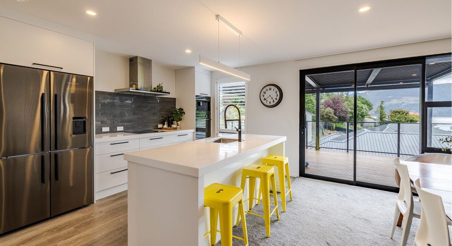  at 66 Mission Cove, Company Bay, Dunedin