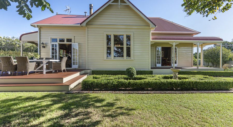 at 137 Egmont Road, Hillsborough, New Plymouth, Taranaki