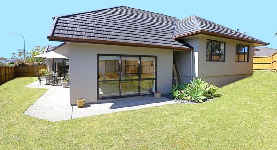  at 5 Siedeberg Drive, Flat Bush, Manukau City, Auckland