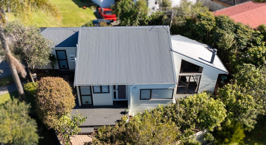  at 1/7 Barron Drive, Green Bay, Waitakere City, Auckland