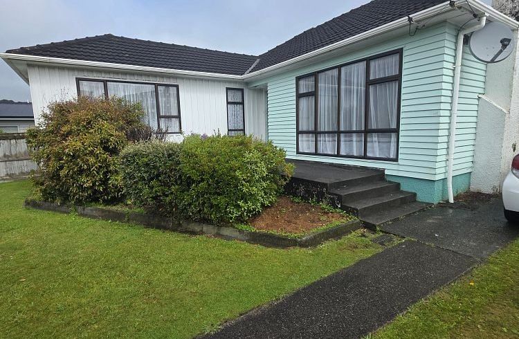  at 27 Wainuiomata Road, Wainuiomata, Lower Hutt, Wellington