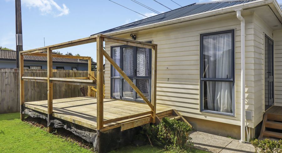  at 23a Hindmarsh Street, Henderson, Waitakere City, Auckland