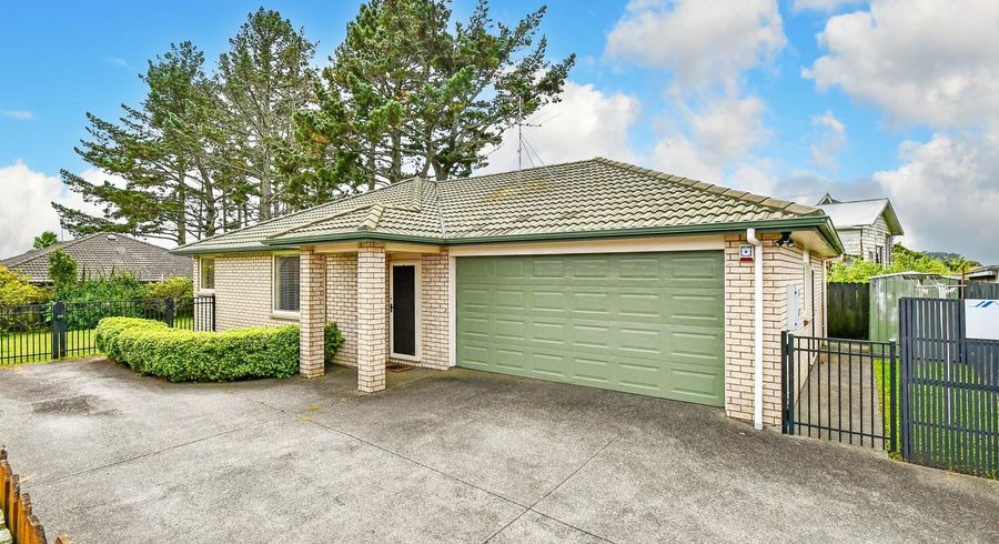  at 6 Richard Halse Drive, The Gardens, Manukau City, Auckland