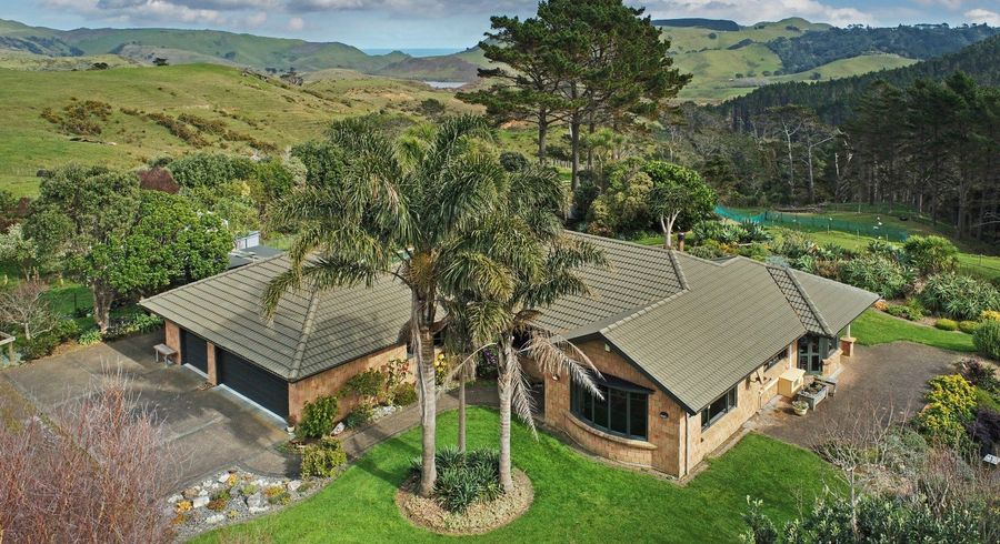  at 1241 Awhitu Road, Pollok