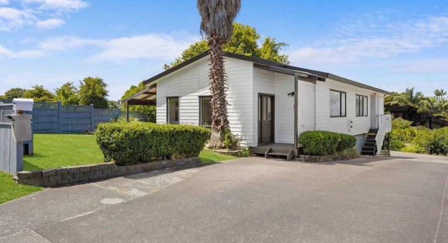  at 49 Gosford Drive, Botany Downs, Auckland