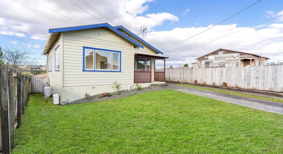  at 22 Taylor Street, Blockhouse Bay, Auckland City, Auckland