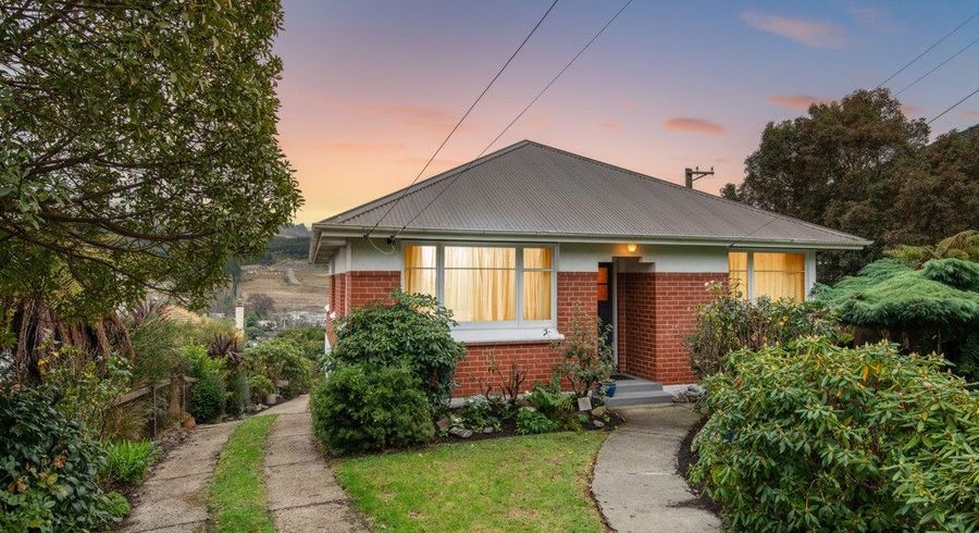  at 8 Scotland Terrace, Green Island, Dunedin