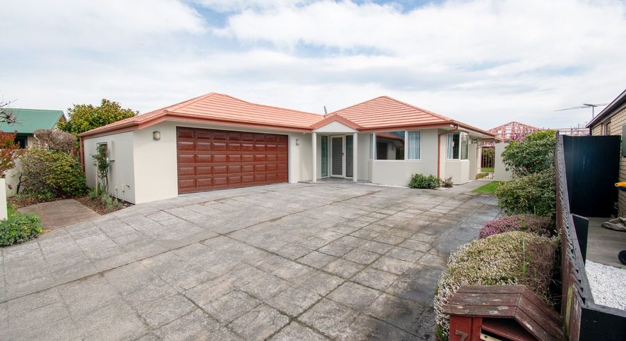  at 7 Virtue Place, Bishopdale, Christchurch City, Canterbury