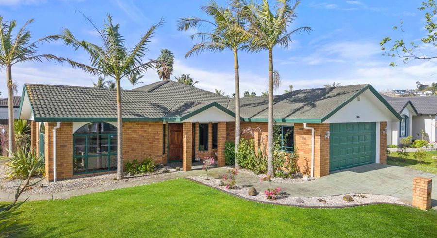  at 99 Moyrus Crescent, Dannemora, Manukau City, Auckland
