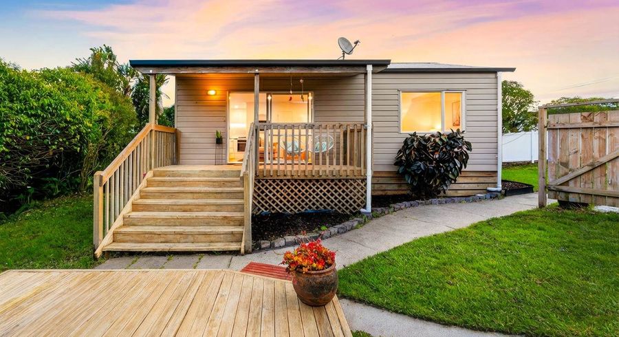  at 13A Becroft Drive, Forrest Hill, North Shore City, Auckland