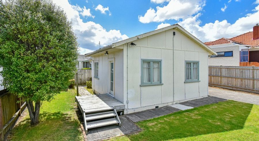  at 21 Bledisloe Street, Papatoetoe, Manukau City, Auckland
