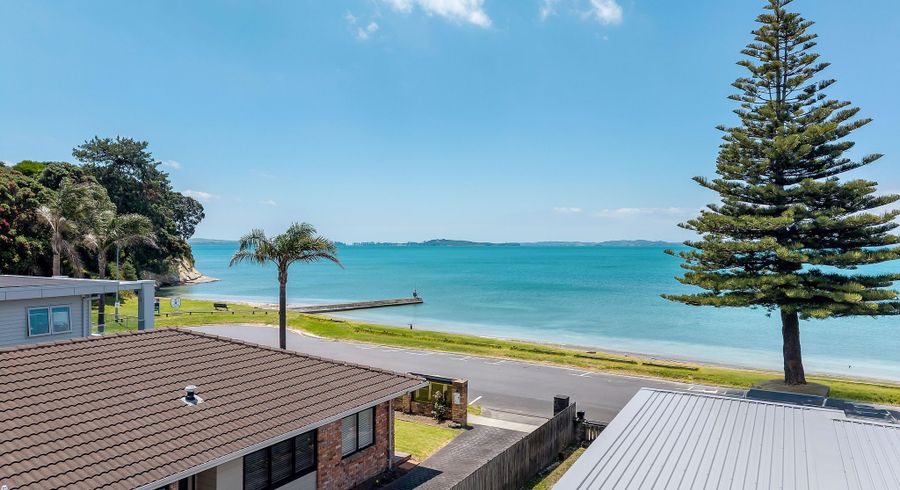  at 2/3 The Esplanade, Eastern Beach, Manukau City, Auckland