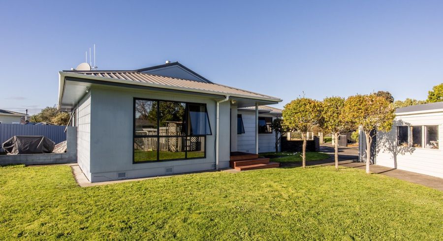  at 28 Peppertree Glade, Kelvin Grove, Palmerston North