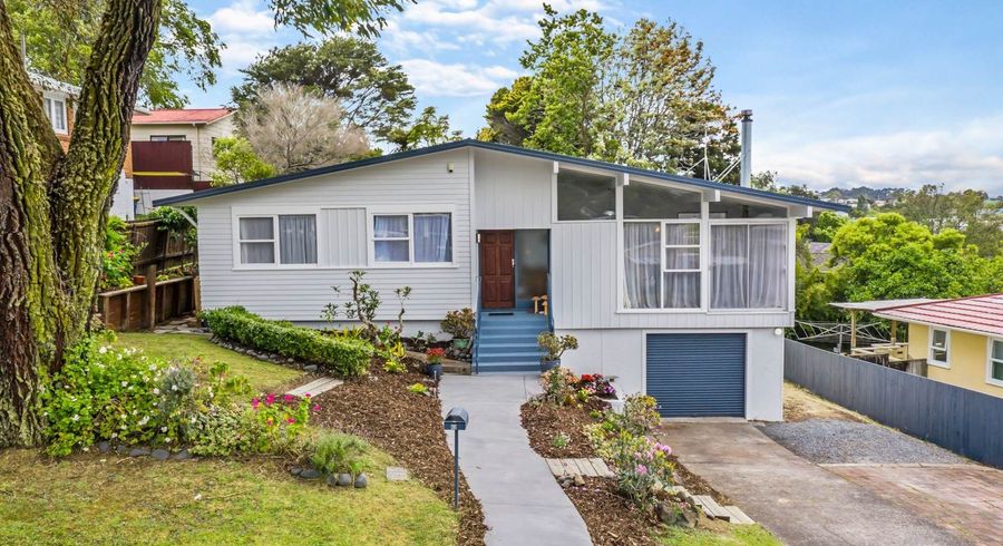  at 62 Girrahween Drive, Totara Vale, North Shore City, Auckland