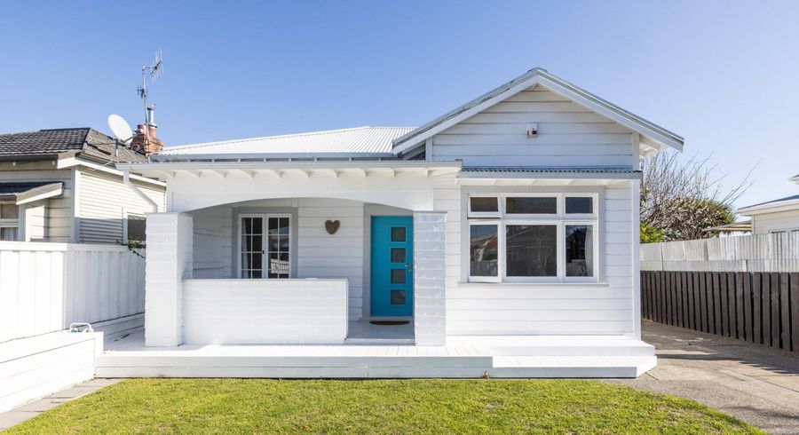  at 74 Nelson Crescent, Napier South, Napier