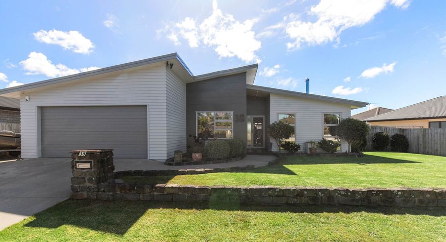  at 38 Ripple Grove, Waiuku, Waiuku