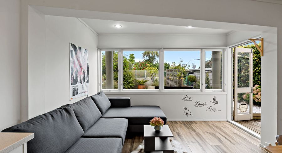  at 3/18 Parr Terrace, Castor Bay, North Shore City, Auckland